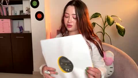 valerie07 online show from 05-10-26, 04:28