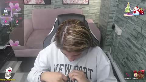 valerie_b online show from 12-20-24, 04:36