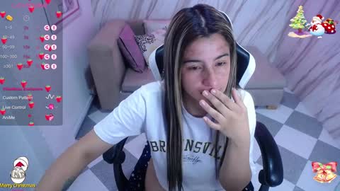 valerie_b online show from 01-23-25, 05:56