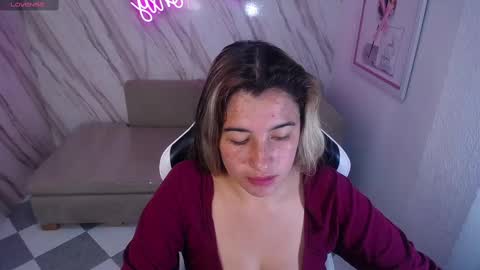 valerie_b online show from 02-15-25, 07:39