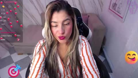 valerie_b online show from 03-04-25, 03:11