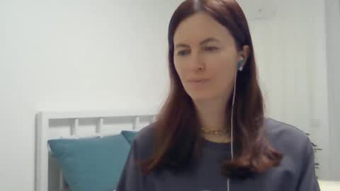 Snapshot of valerie_rose777 chatting on 02-17-25, 07:42 valerie_rose777 online show from 02-17-25, 07:42