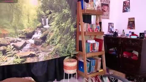 Valerie online show from 04-30-26, 07:47