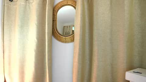 Snapshot of valeriebony chatting on 05-26-26, 04:30 Valerie Style3 online show from 05-26-26, 04:30