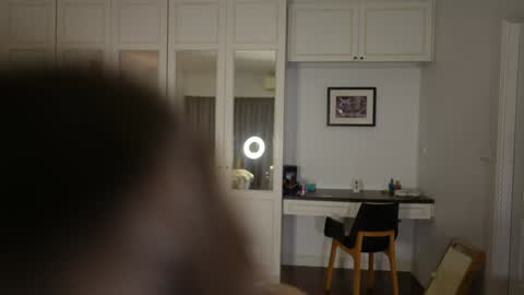 Valerie online show from 10-11-25, 02:33