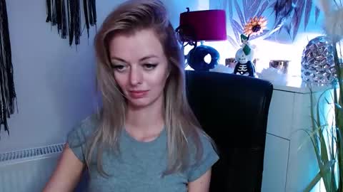 Valerie  online show from 03-06-25, 12:41