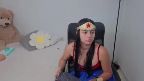 Juli C online show from 10-31-25, 10:33