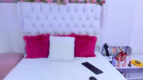 valeria111111 online show from 02-04-25, 07:11