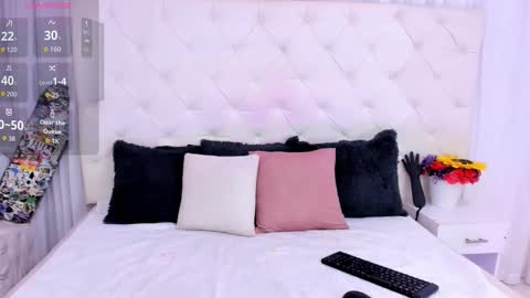 valeria111111 online show from 10-01-25, 12:11