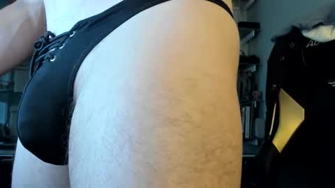 Snapshot of valeriusvitus99 chatting on 01-06-26, 09:18 athletic ass muscles underwear smooth cock online show from 01-06-26, 09:18