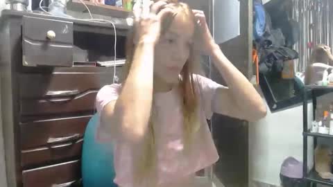 Snapshot of valerivegas chatting on 05-19-26, 12:38 valerivegas online show from 05-19-26, 12:38