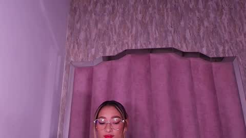 Valeryn online show from 10-11-25, 03:17