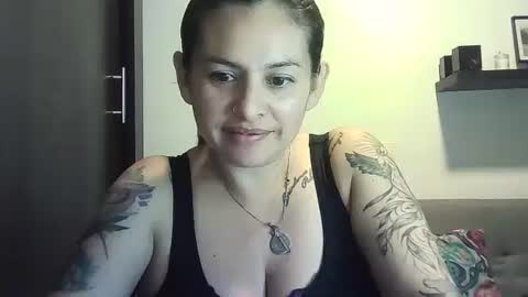 Snapshot of valery__rouse_ chatting on 04-14-26, 10:16 Valery online show from 04-14-26, 10:16