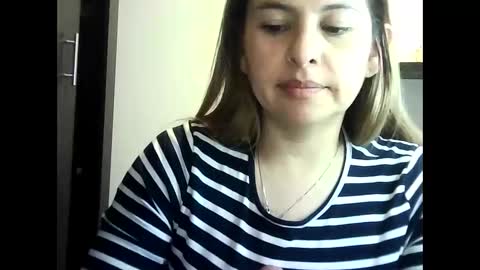Snapshot of valery__rouse_ chatting on 04-24-26, 09:50 Valery online show from 04-24-26, 09:50