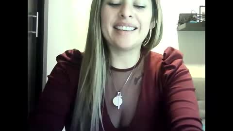 Snapshot of valery__rouse_ chatting on 04-28-26, 02:38 Valery online show from 04-28-26, 02:38