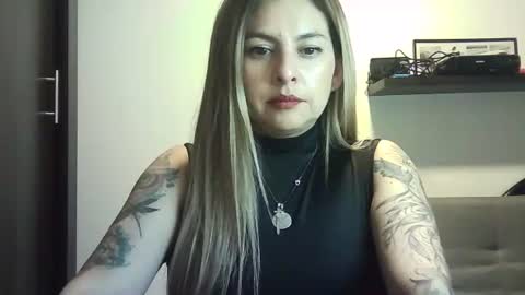 Snapshot of valery__rouse_ chatting on 05-03-26, 05:13 Valery online show from 05-03-26, 05:13
