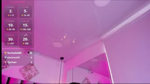 Snapshot of valery__ws chatting on 12-18-24, 09:18 Valery online show from 12-18-24, 09:18