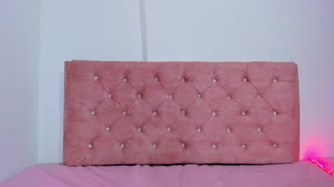 valery_adams13 online show from 04-11-26, 10:52