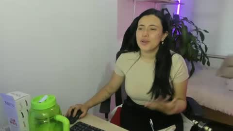 valery_bonnet1 online show from 09-20-25, 11:33