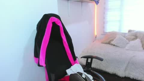 Snapshot of valery_bonnet1 chatting on 11-08-25, 07:34 valery_bonnet1 online show from 11-08-25, 07:34