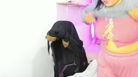 Snapshot of valery_bonnet1 chatting on 11-10-25, 11:31 valery_bonnet1 online show from 11-10-25, 11:31