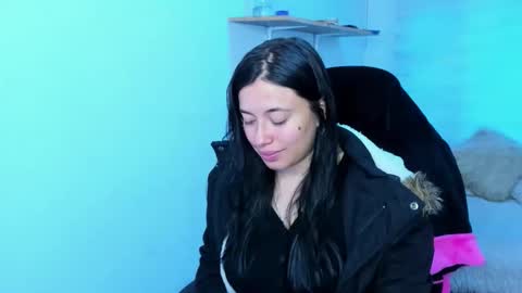 Snapshot of valery_bonnet1 chatting on 11-12-25, 11:21 valery_bonnet1 online show from 11-12-25, 11:21