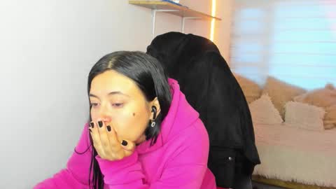 Snapshot of valery_bonnet1 chatting on 11-26-25, 11:22 valery_bonnet1 online show from 11-26-25, 11:22