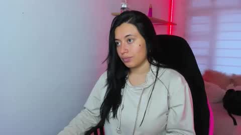 Snapshot of valery_bonnet1 chatting on 11-28-25, 12:19 valery_bonnet1 online show from 11-28-25, 12:19