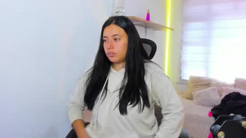 Snapshot of valery_bonnet1 chatting on 11-29-25, 07:17 valery_bonnet1 online show from 11-29-25, 07:17