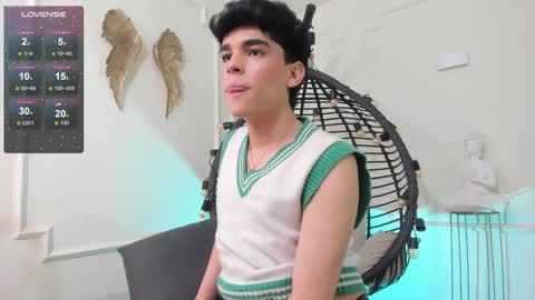 Snapshot of valery_hil chatting on 12-16-24, 02:25 Thomy online show from 12-16-24, 02:25