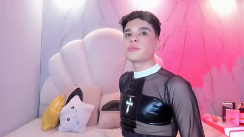 Snapshot of valery_hil chatting on 01-26-25, 02:14 Thomy online show from 01-26-25, 02:14