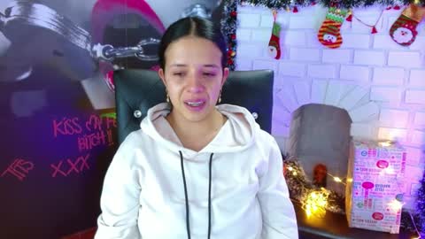 Valeria online show from 12-26-24, 11:54
