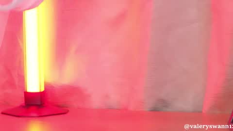 Valery swan1 online show from 09-24-25, 03:43