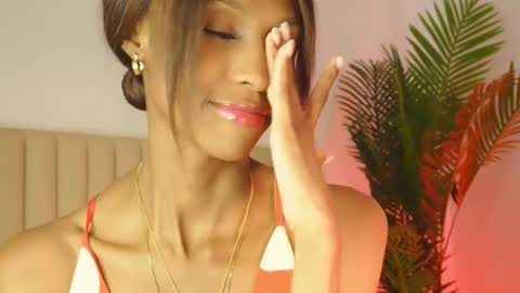 Valery swan1 online show from 12-15-25, 01:59