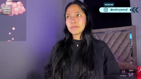 Snapshot of valery_wang chatting on 12-04-25, 11:41 Val online show from 12-04-25, 11:41