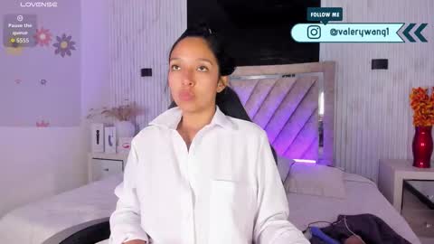 Val online show from 12-22-25, 11:51