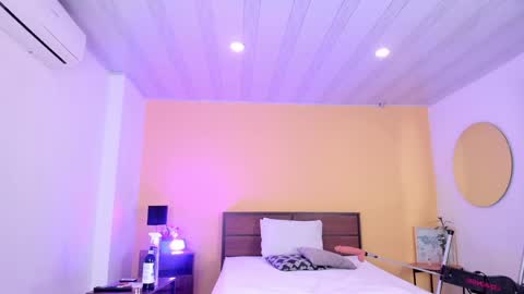 Snapshot of valery_yepes_ chatting on 02-03-25, 03:59 Valery online show from 02-03-25, 03:59