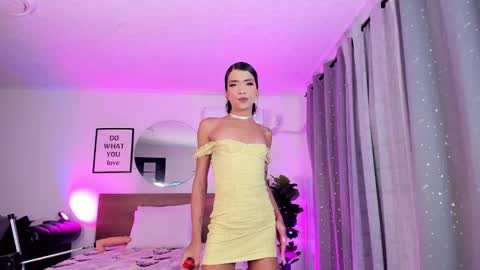 Snapshot of valery_yepes_ chatting on 02-14-25, 11:31 Valery online show from 02-14-25, 11:31