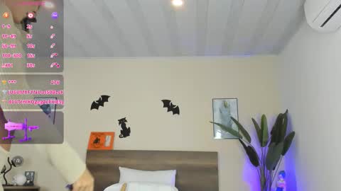 Snapshot of valery_yepes_ chatting on 10-26-25, 05:19 Valery online show from 10-26-25, 05:19