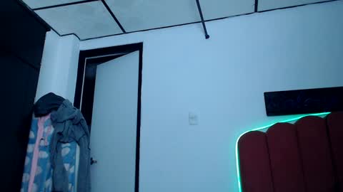 B V Naughty online show from 12-07-24, 02:09