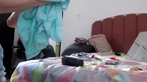 B V Naughty online show from 12-07-24, 08:16