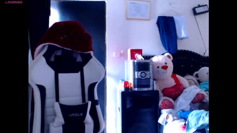 Snapshot of valerybaker1 chatting on 02-06-26, 03:04 B V Naughty online show from 02-06-26, 03:04