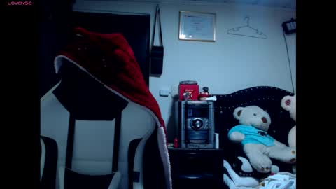 Snapshot of valerybaker1 chatting on 02-25-26, 12:09 B V Naughty online show from 02-25-26, 12:09