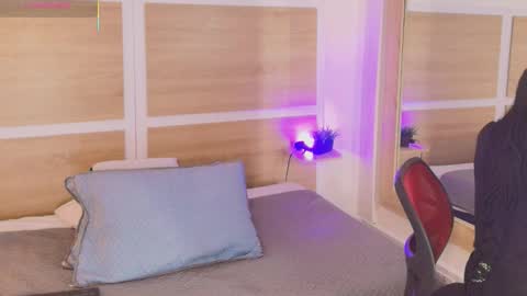 Snapshot of valerycortezm chatting on 10-30-25, 01:34 Valery online show from 10-30-25, 01:34