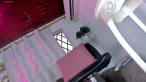 Snapshot of valeryhotsex2 chatting on 04-14-26, 08:59 sussy online show from 04-14-26, 08:59