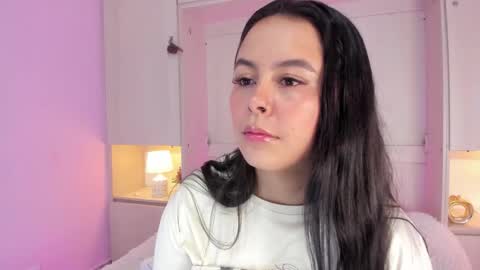 Snapshot of valerymeyerr chatting on 10-12-25, 04:11 valerymeyerr online show from 10-12-25, 04:11