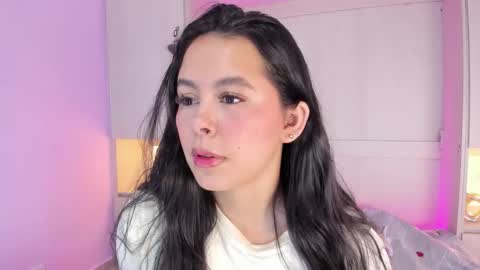 Snapshot of valerymeyerr chatting on 10-26-25, 04:18 valerymeyerr online show from 10-26-25, 04:18