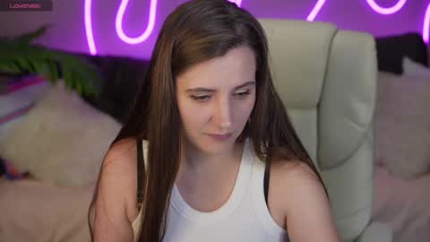 V A L E R Y  M U R online show from 10-07-25, 06:38