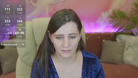 V A L E R Y  M U R online show from 01-08-26, 08:55