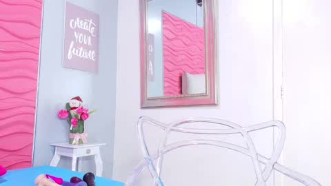 Snapshot of valerynbrown chatting on 12-30-24, 07:53 valery online show from 12-30-24, 07:53